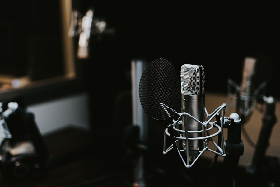 ElevenLabs AI voice synthesis — trending AI voice cloning and text-to-speech tool